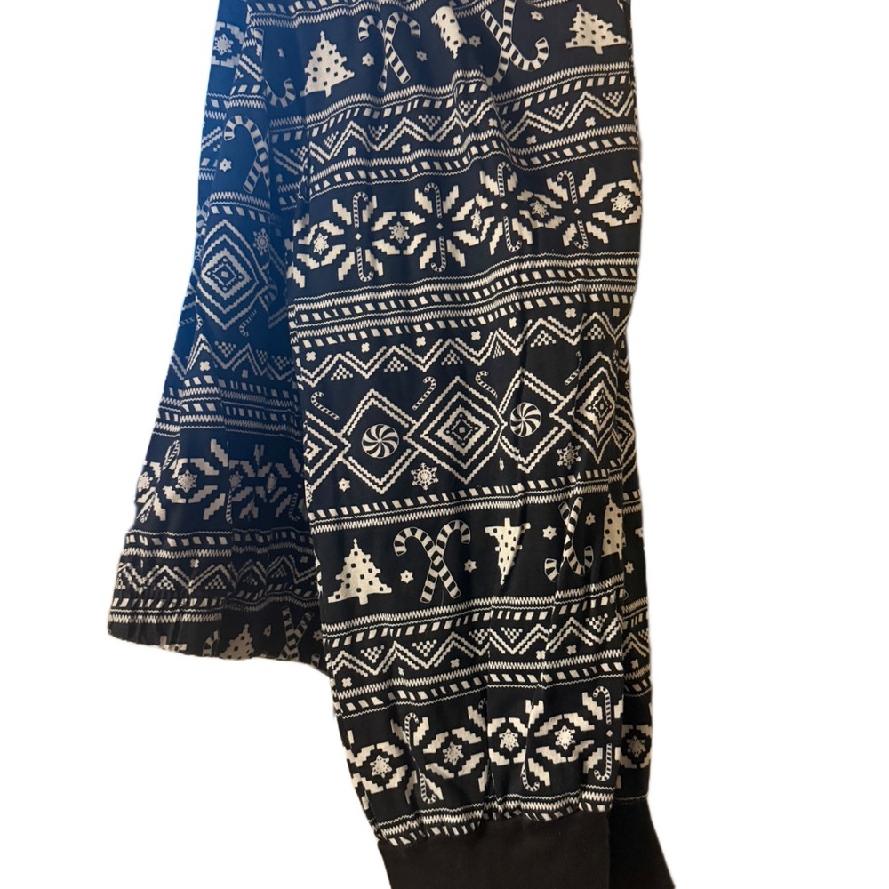 Christmas Patterned Pajama Set - Picture 2 of 2